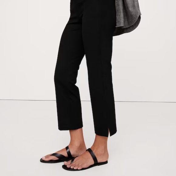 Banana Republic Everywhere Ponte Capri Pant - Picture 2 of 6